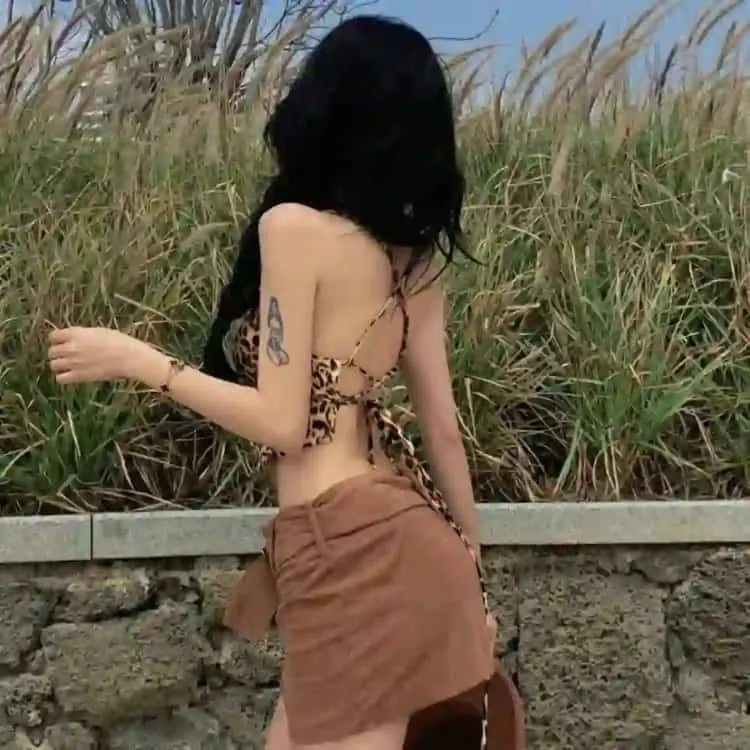 女性群像犯罪动作片《走私》金惠秀：70年代海女卷入走私大案，又燃又飒