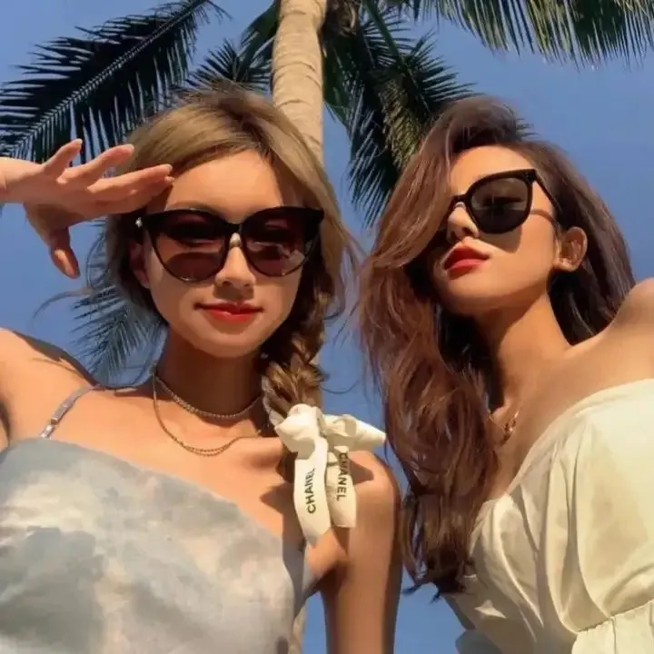 【高分伦理】《砂之女》超清修复在线观看：被困在沙谷里被迫与寡妇交配繁衍的昆虫学家，绝望的生存隐喻